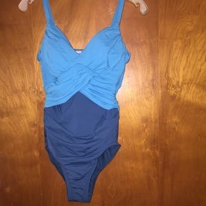 lands end two tone one piece swimsuit bathing suit size 6